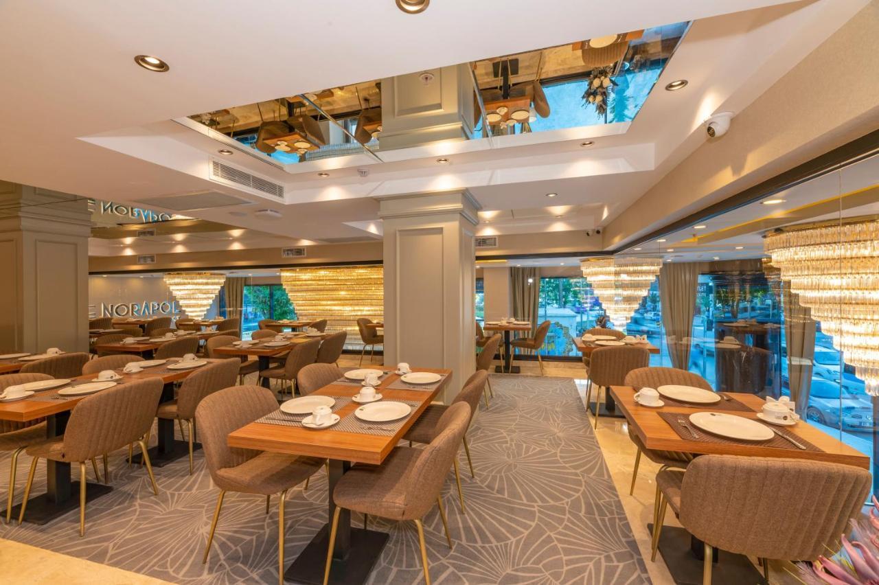 The Conforium Hotel 반 외부 사진